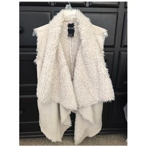 “Me Jane” Beige Suede/Sherpa Asymmetrical Vest- M